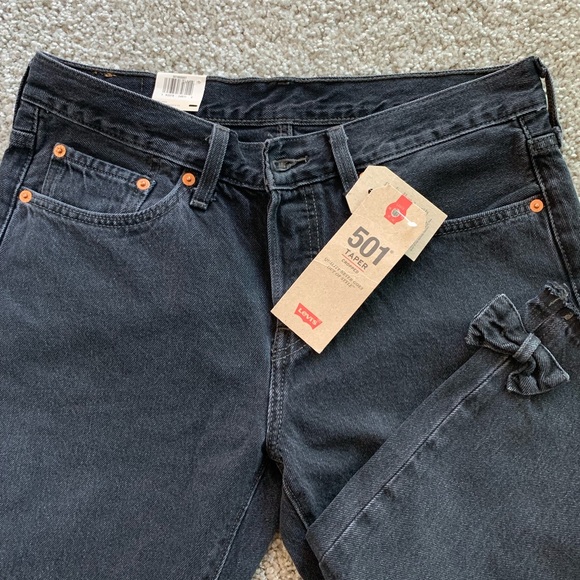 NWT Levi’s 501 Taper Cropped - Black - Picture 6 of 8